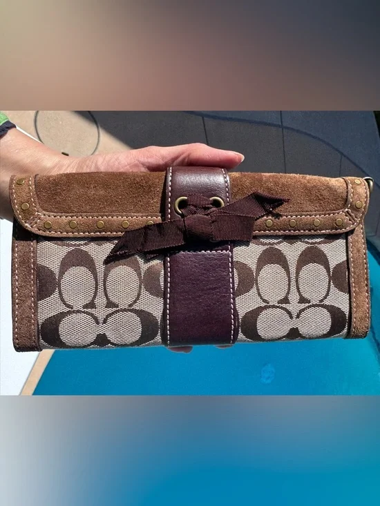 Coach SoHo studded suede signature clutch wallet vintage - Picture 9 of 17